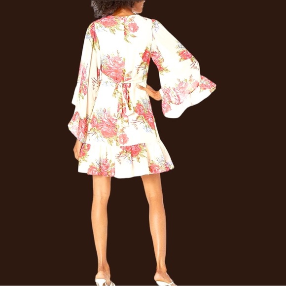 Betsey Johnson Women's Floral Boho Dress Size 4 - Picture 3 of 11